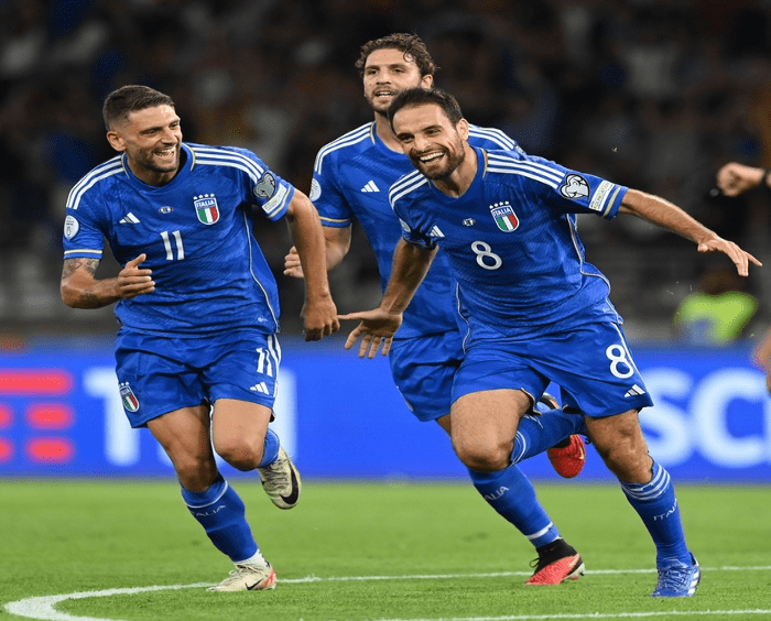 英格兰坚守意大利，全力以赴向前冲刺