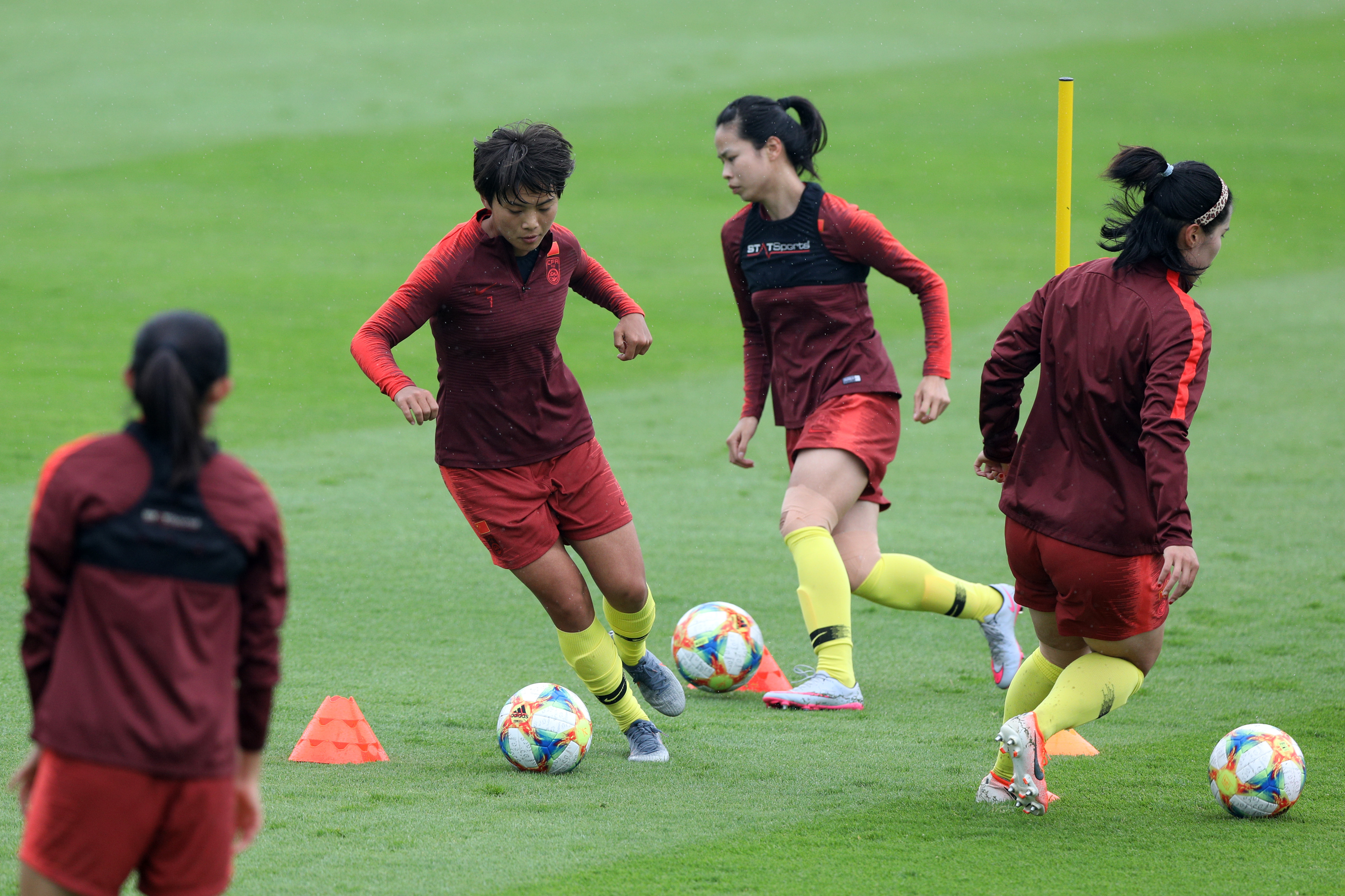 包含国家队备战世界杯，心理素质训练备战的词条